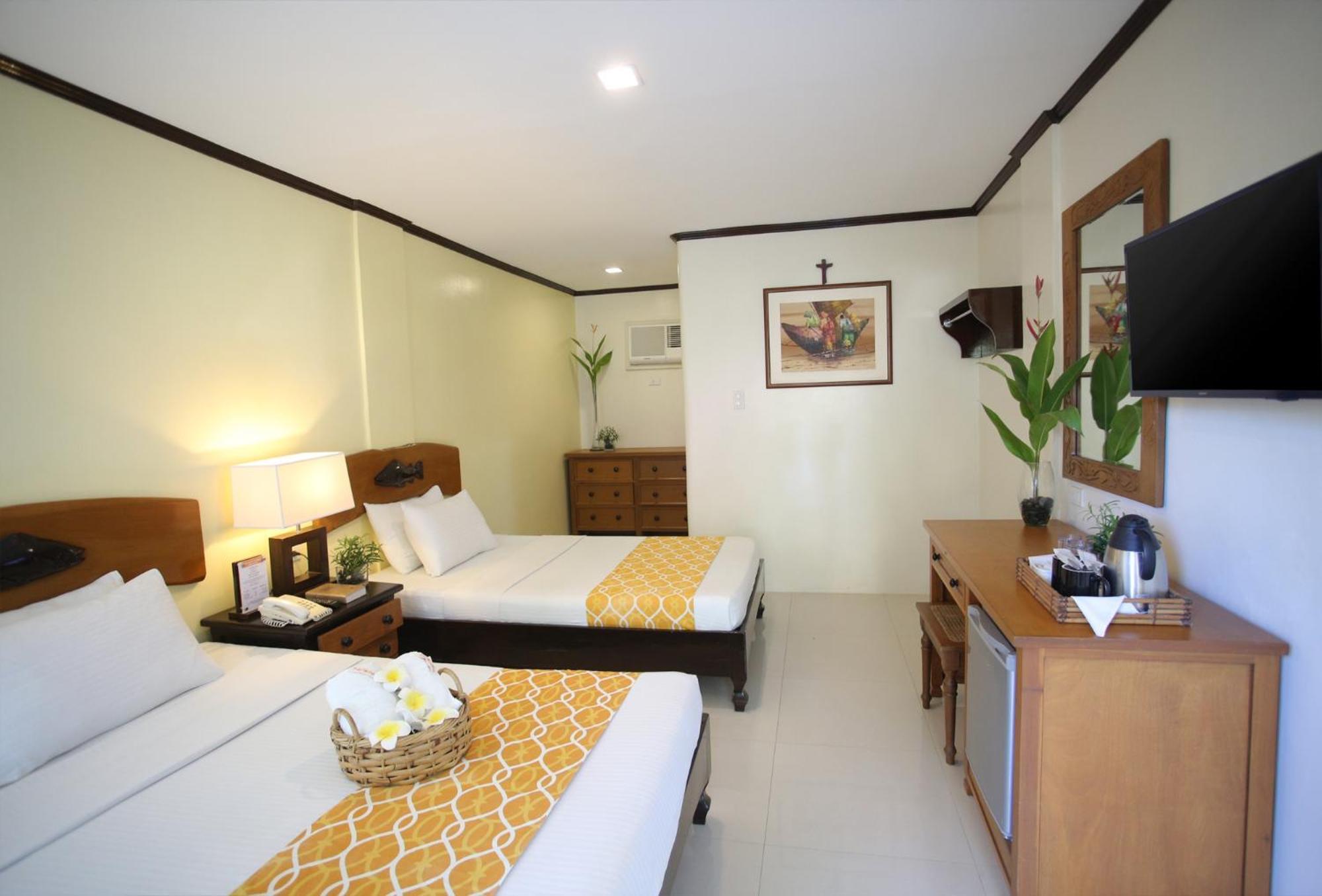 Puerto Del Sol Beach Resort And Hotel Club Bolinao Pangasinan Kültér fotó