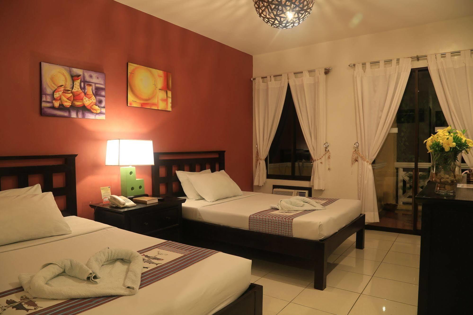 Puerto Del Sol Beach Resort And Hotel Club Bolinao Pangasinan Kültér fotó